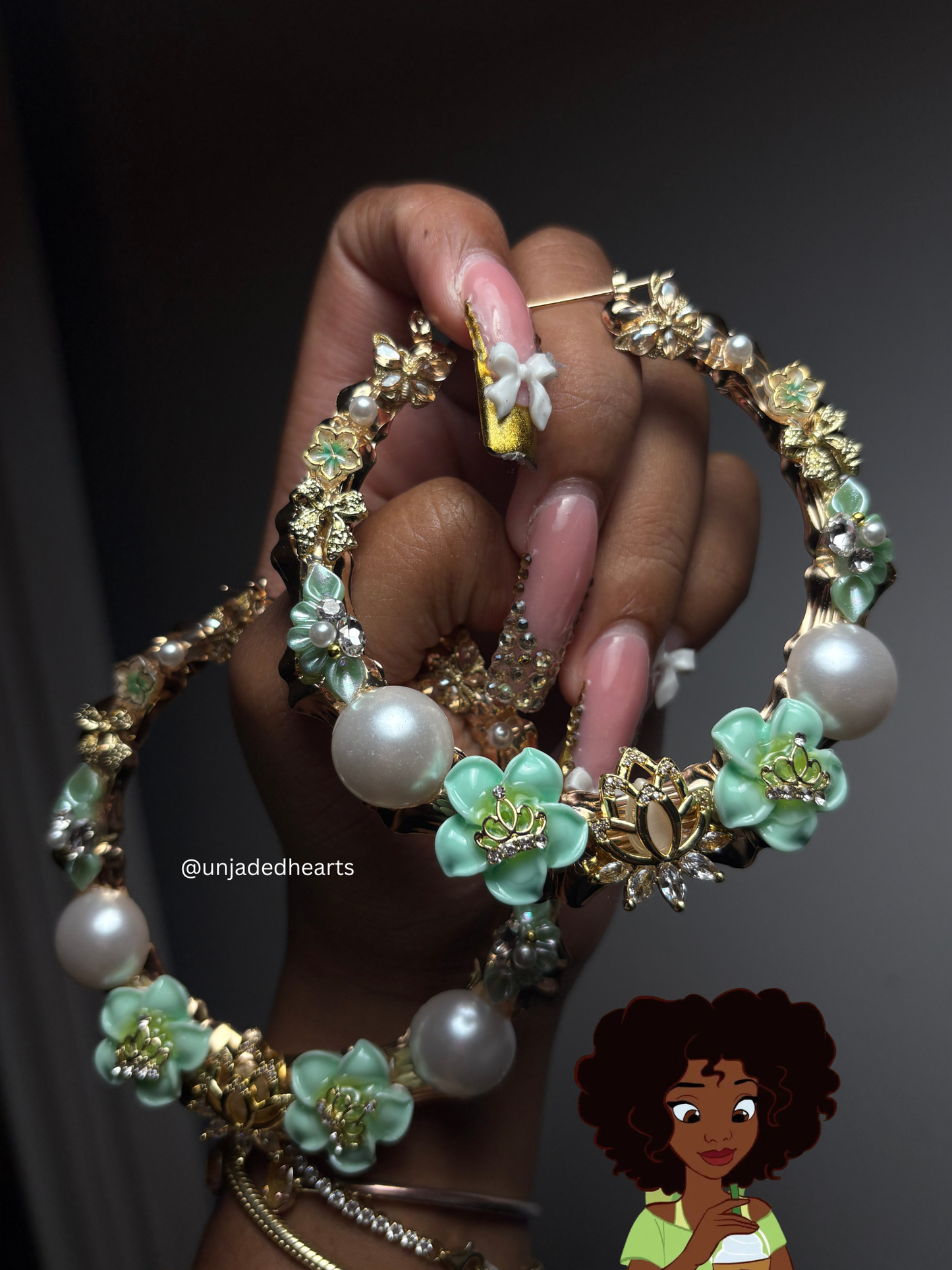 T hoops