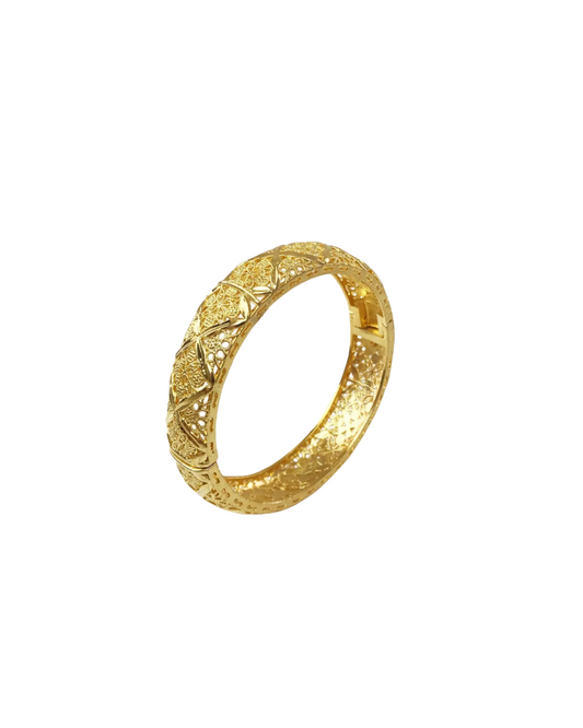 2000 vibes bangle