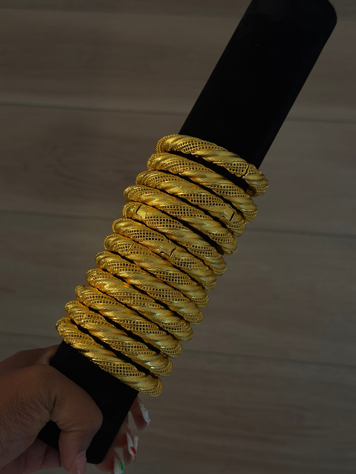 Twisted mama bangle